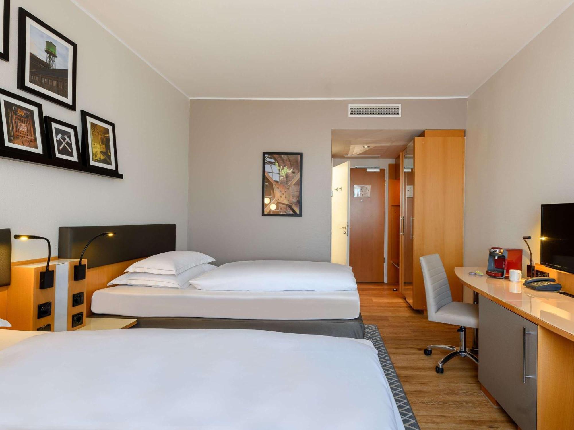 Mercure Hotel Bochum City Exteriör bild